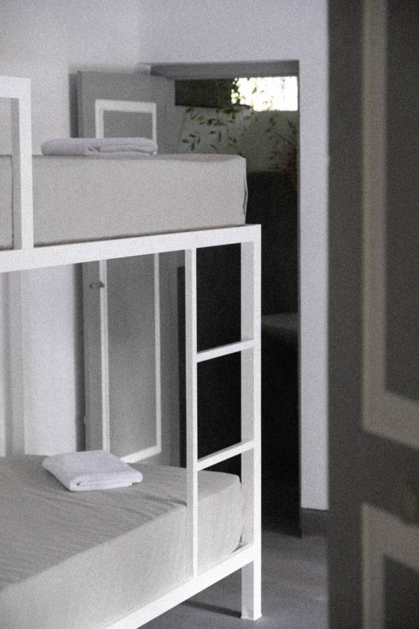 ホテル Clics Coliving & Coworking ディックウェラ エクステリア 写真